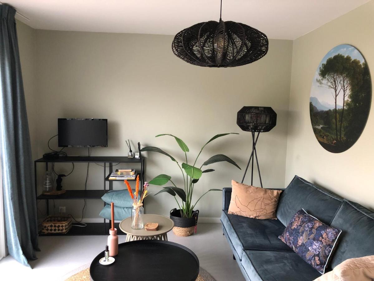 B&B Snurk Stiens, Fijn Verblijf Aan Open Vaarwater 외부 사진